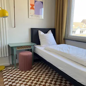 Weltempfaenger Backpacker Hostel Keulen